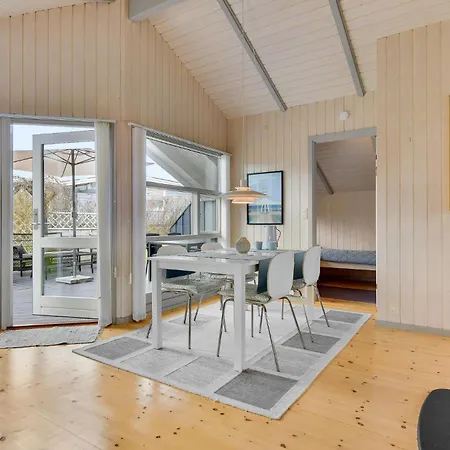 Prázdninový dům Lovely In With Wifi *